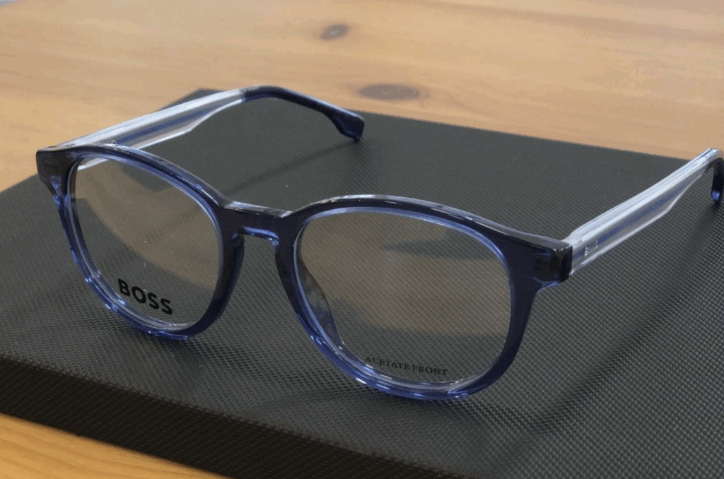 Monture bleu foncé BOSS profil